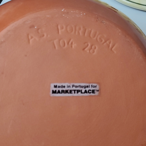 10" Ceramic decorative container - Picture 8 of 10